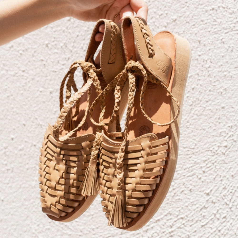 CJLA Espiritu Huaraches Tan Sandals